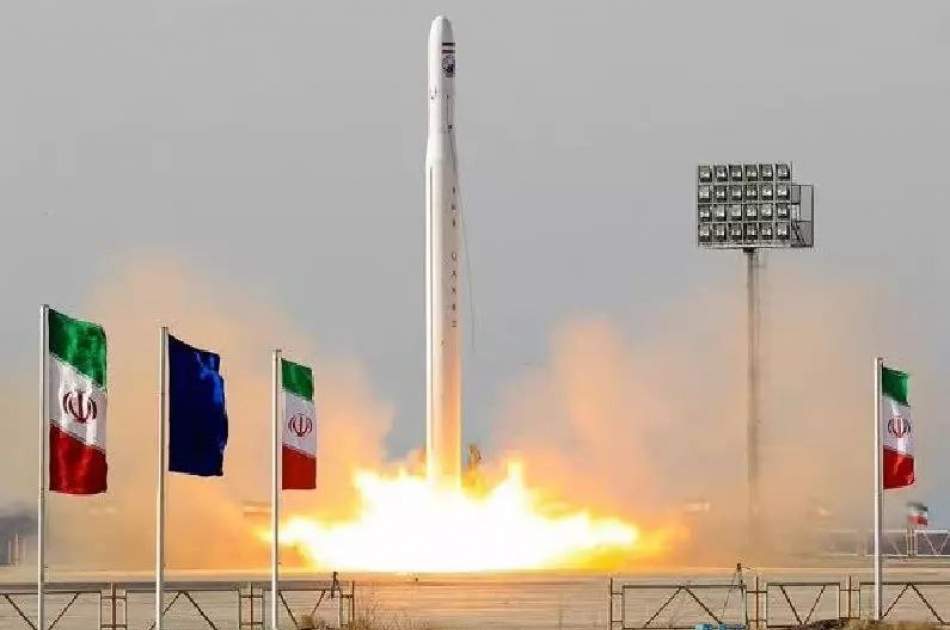 Iran has successfully placed the "Soraya" satellite in a 750 km orbit