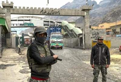 مقام گمرک پاکستان: با بسته ماندن گذرگاه‌های مرزی بازار افغانستان را از دست می‌دهیم