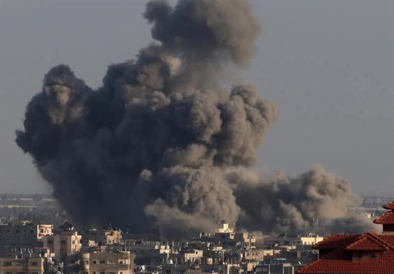 تداوم بمباران شدید غزه/ یورش نظامیان صهیونیست به کرانه باختری
