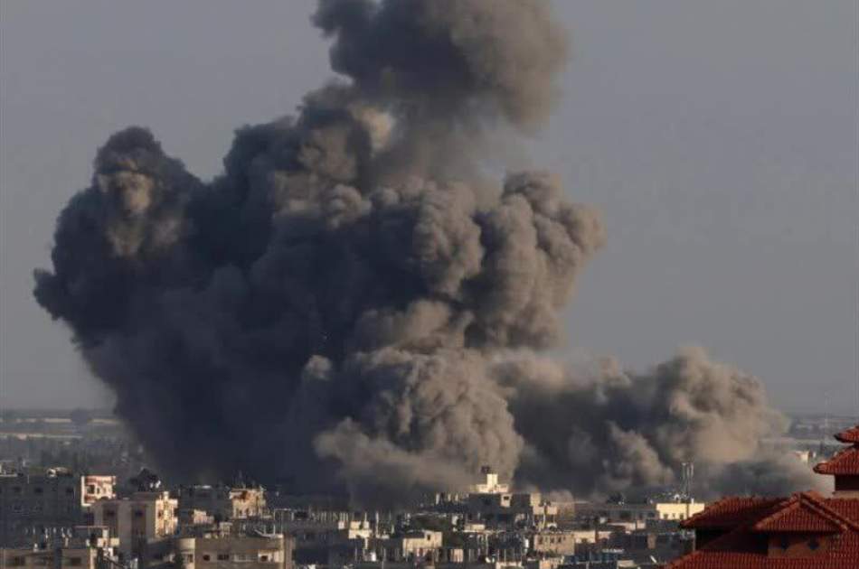Continued heavy bombing of Gaza / Zionist military attack on the West Bank