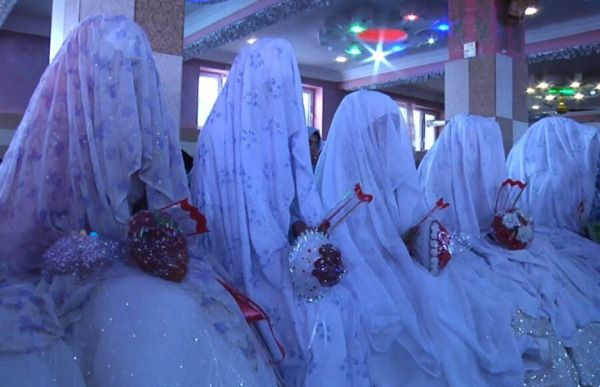 برگزاری مراسم ازدواج دسته‌جمعی ۴۰ زوج جوان در کابل و غزنی