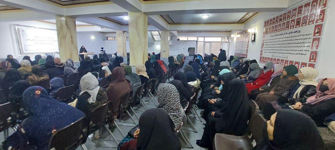 زنان و دختران غرب کابل حمایت شان را از برنامه‌های وزارت امربالمعروف در مبارزه با بی‌حجابی و مفاسد اخلاقی اعلام کردند