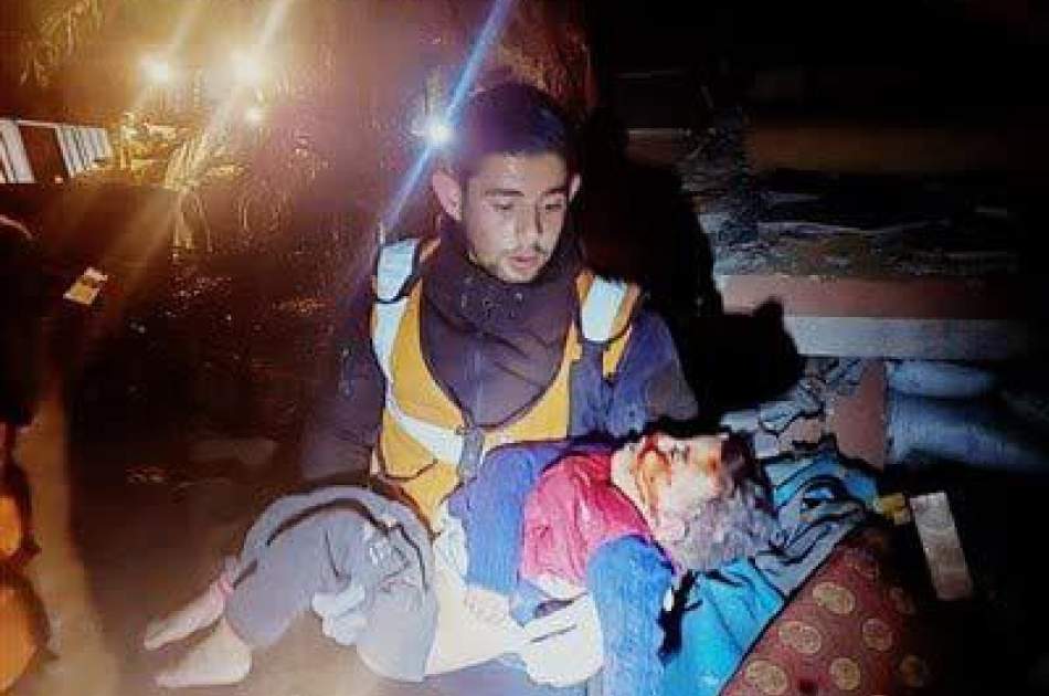 تداوم بمباران منازل مردم در غزه/ رویارویی شدید جوانان مقاومت با نظامیان صهیونیست در کرانه باختری