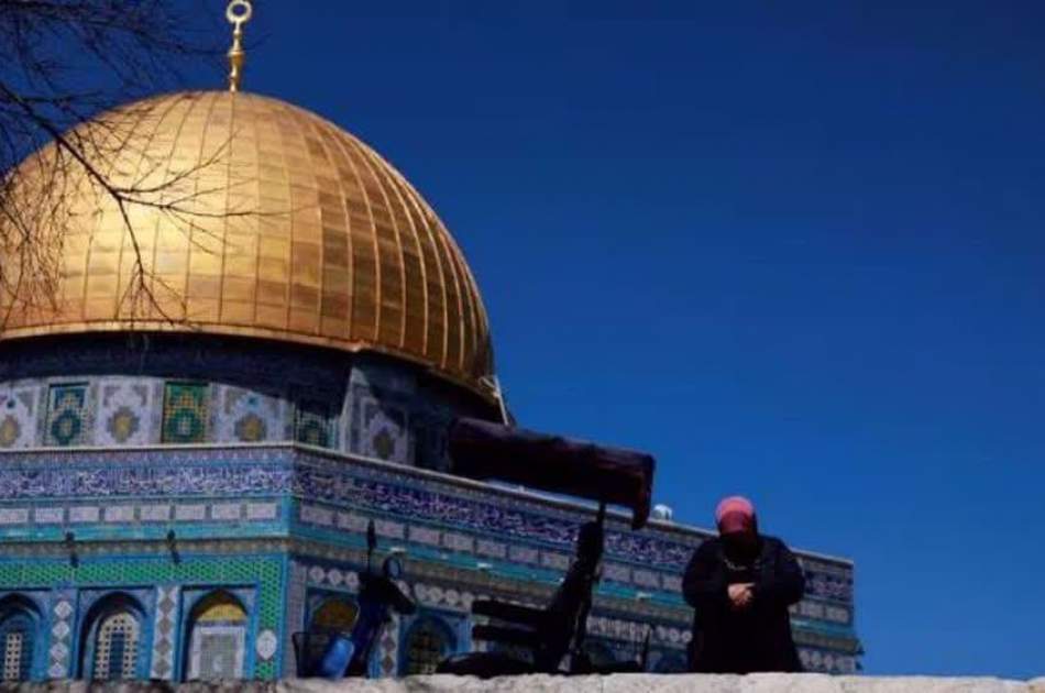 Israeli forces attack Palestinian worshippers, block their entry into al-Aqsa Mosque