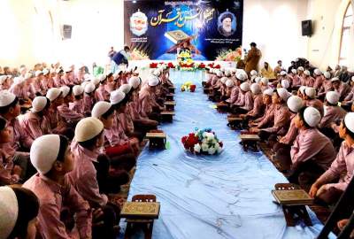 برگزاری محفل انس با قرآن با حضور شیعه و سنی در مدرسه سلطانیه شهر مزارشریف