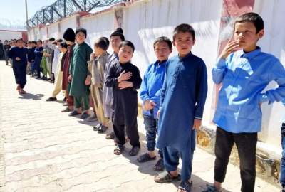 توزیع لباس و مواد غذایی برای نزدیک به 150 کودک بی سرپرست و نیازمند در ولایت بلخ