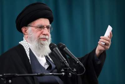 Leader of the Islamic Revolution Raps West for Provision of Science for Israel