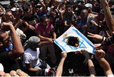 Jordanians demonstrate in front of Zionist embassy in Amman