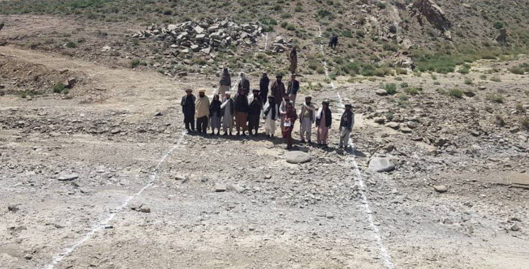 کار ساخت یک بند کوچک آب با هزینه بیش از 2 میلیون افغانی در پکتیا آغاز شد