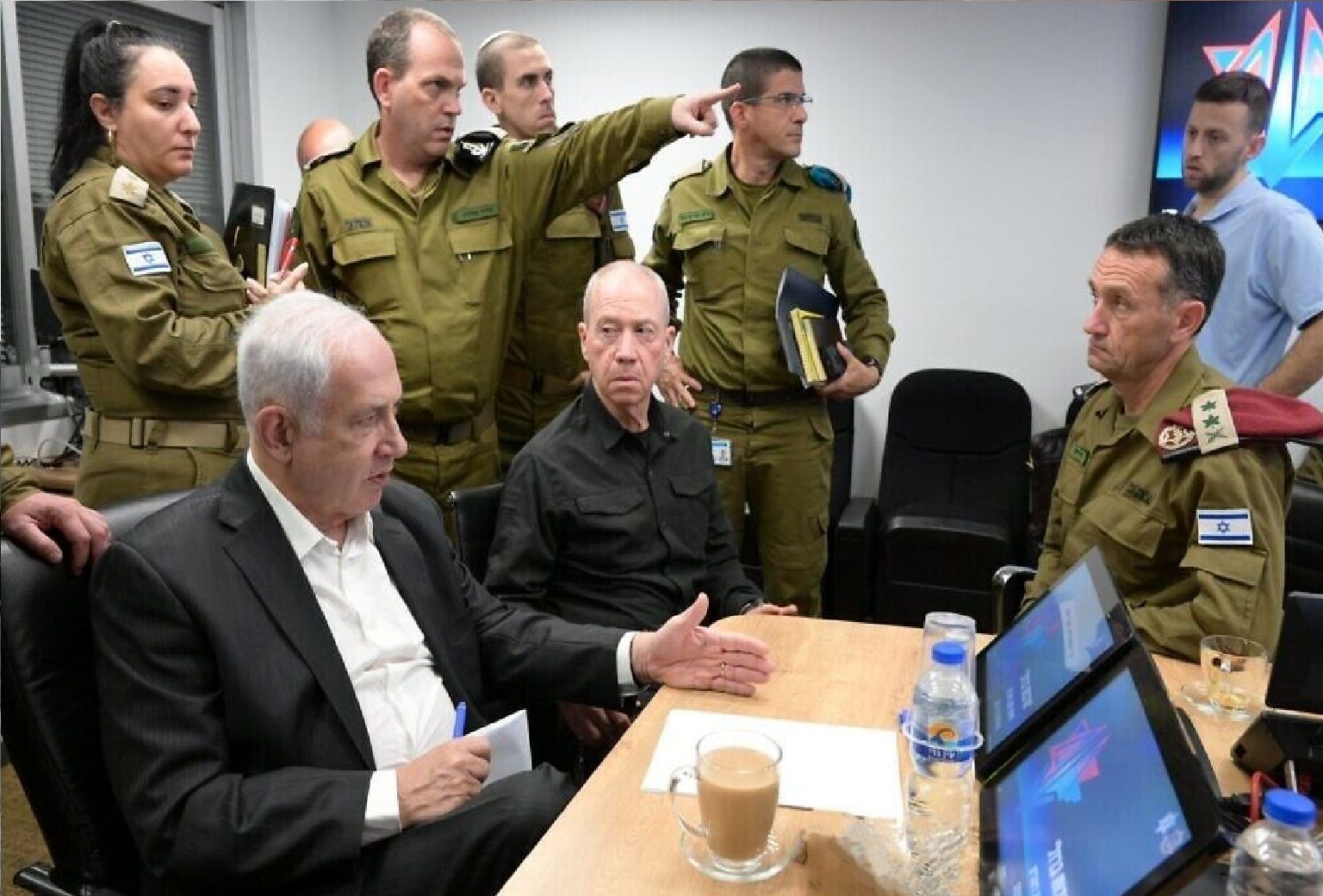 چراغ سبز رژیم اسرائیل به از سرگیری مذاکره آزادی گروگان‌ها در سایه حکم احتمالی سازمان عفو بین الملل