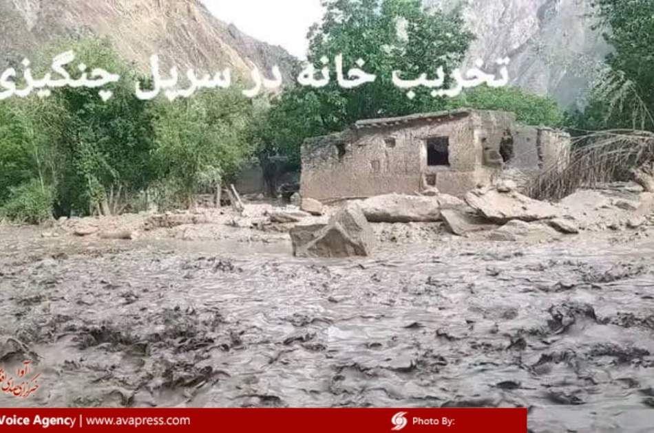 درخواست مردم آسیب دیده از سیلاب در ولسوالی بلخاب از حکومت برای کمک رسانی