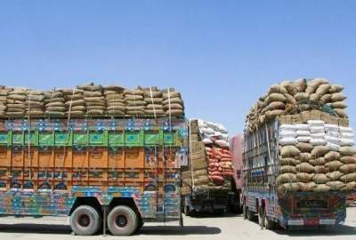 شرط پاکستان برای ورود کالای بازرگانی افغانستان؛ رانندگان موترهای حامل کالا، جواز ورود به پاکستان را از پشاور و کویته بگیرند