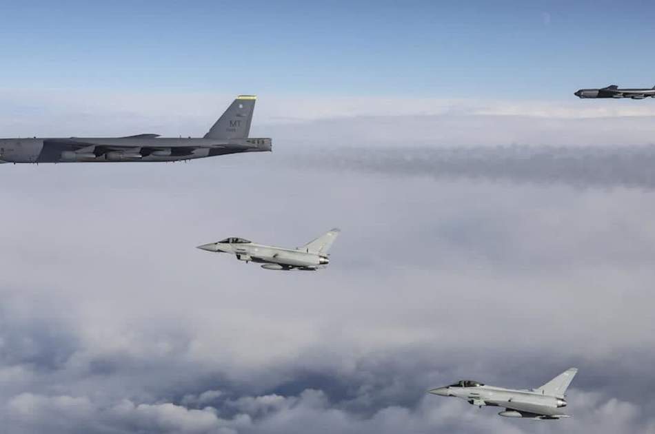 “2 US B-52 nuclear-capable strategic bombers and UK