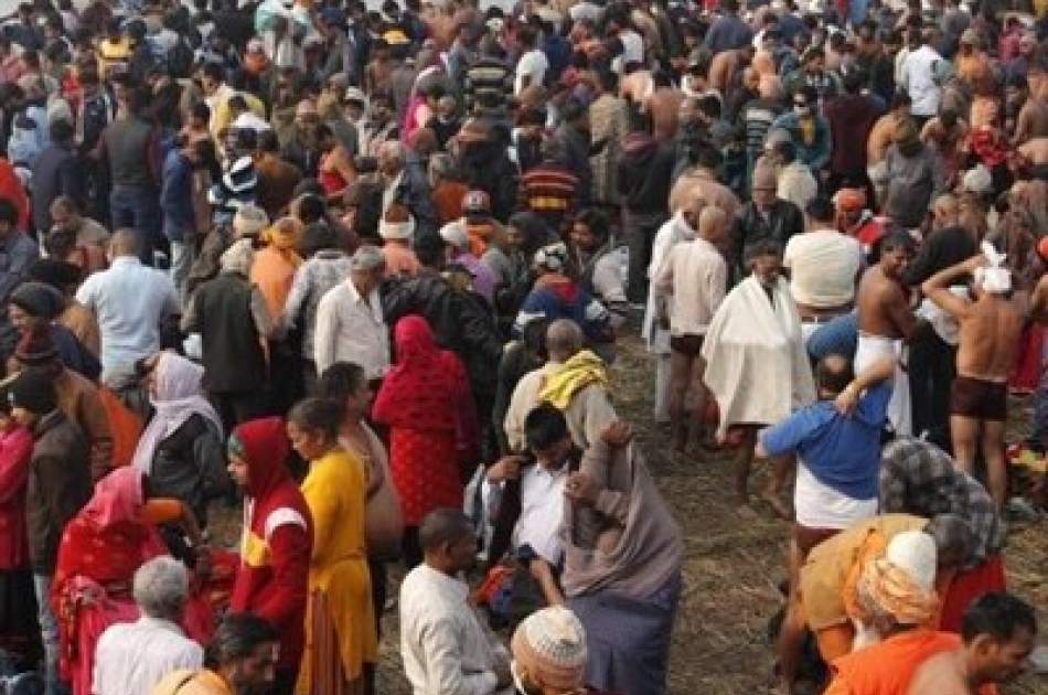 کشته شدن دست کم ۱۰۰ نفر در پی ازدحام جمعیت در مراسم مذهبی در هند