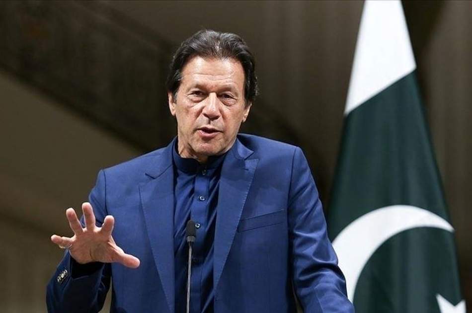 عمران خان: به جای تهدید حمله به افغانستان، روابط باید احیا شود