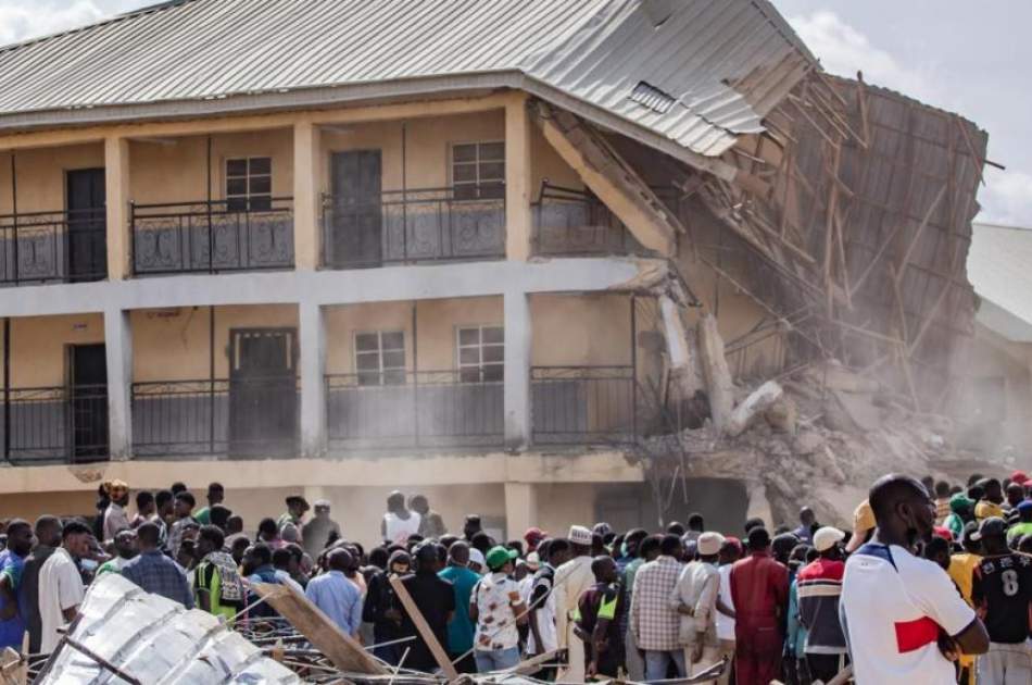 22 students were killed after a school building collapsed in Niger