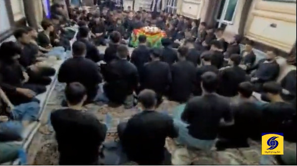 ویدیو/ آیین گهواره کَشی و شب تاسوعای حسینی در یکی از هیئت‌های عزاداری غرب کابل  