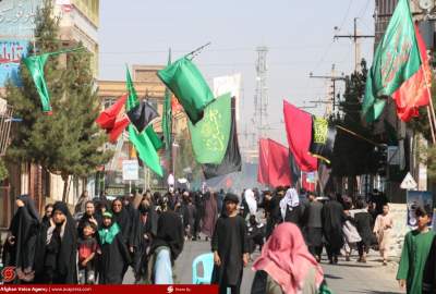 گزارش تصویری / برگزاری مراسم عاشورای حسینی با حضور هزاران تن از عزاداران در ولایت هرات