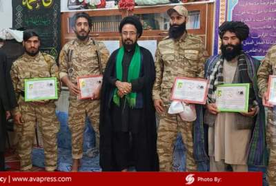 People presented certificates of appreciation to the security forces for providing security on Ashura day