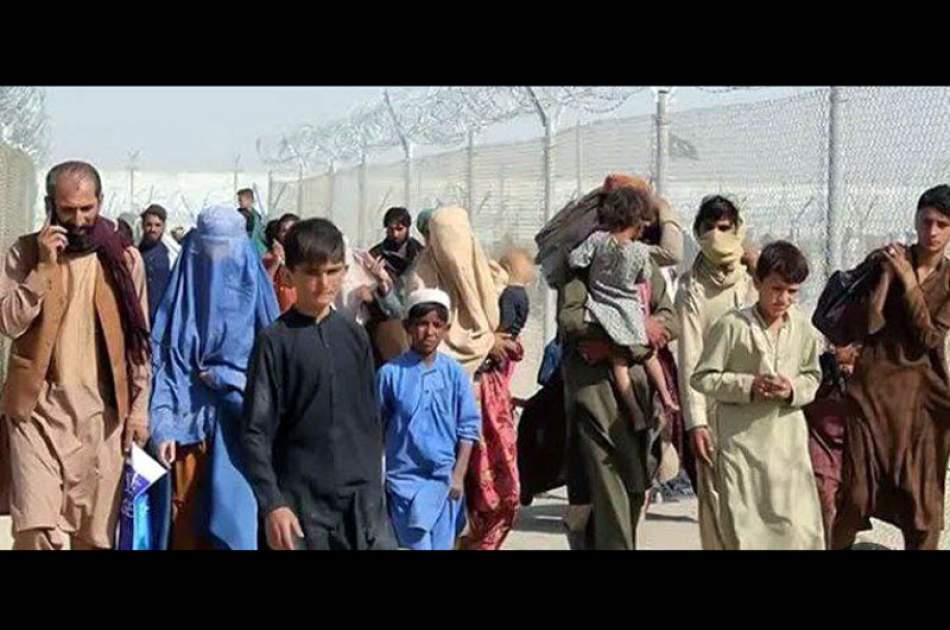 اخراج بیش از دو هزار مهاجر افغانستانی طی یک روز از ایران و پاکستان به کشور