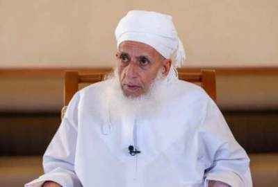 مفتی عمان: همه مسلمانان برای یاری رساندن به یمن به‌پا خیزند/ تجاوز به یمن تجاوز به امت اسلامی است