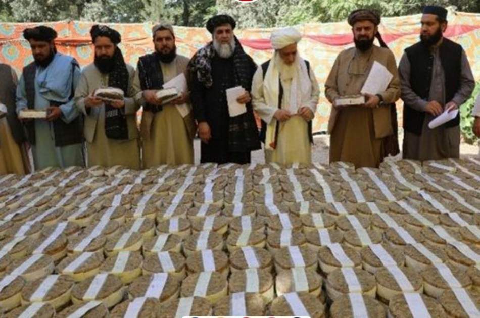 DAB burned worn out banknotes worth more than one billion afghanis.
