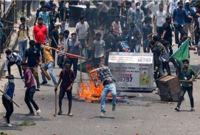 Student protests continue in Bangladesh