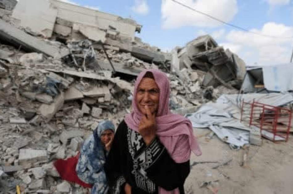 Khan Yunis in ruins after Israeli assault kills 300