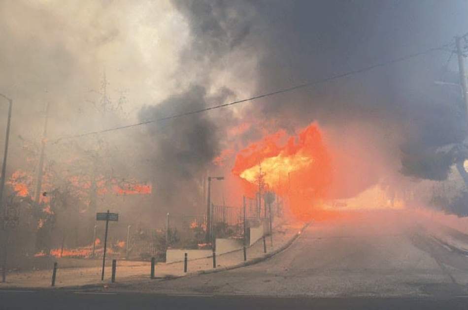 Athens suburbs on fire as Greece seeks EU help