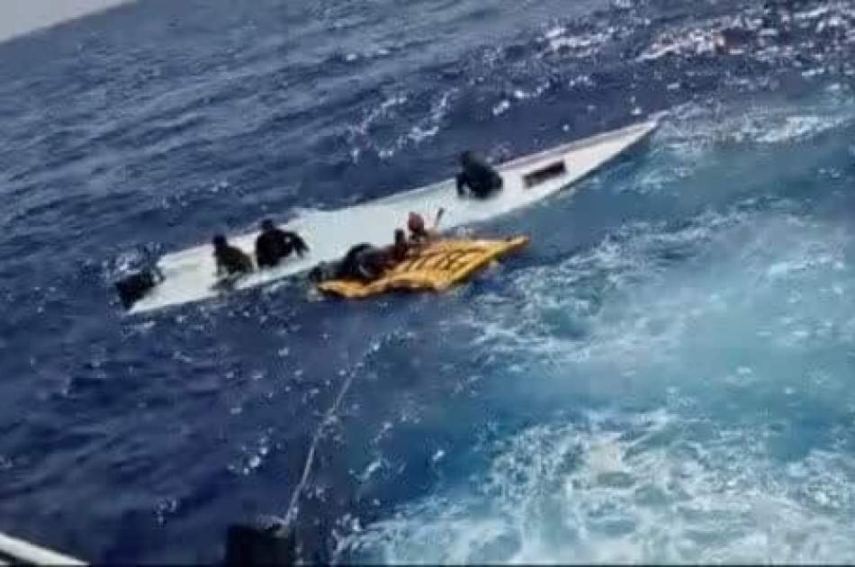 21 migrants missing after shipwreck